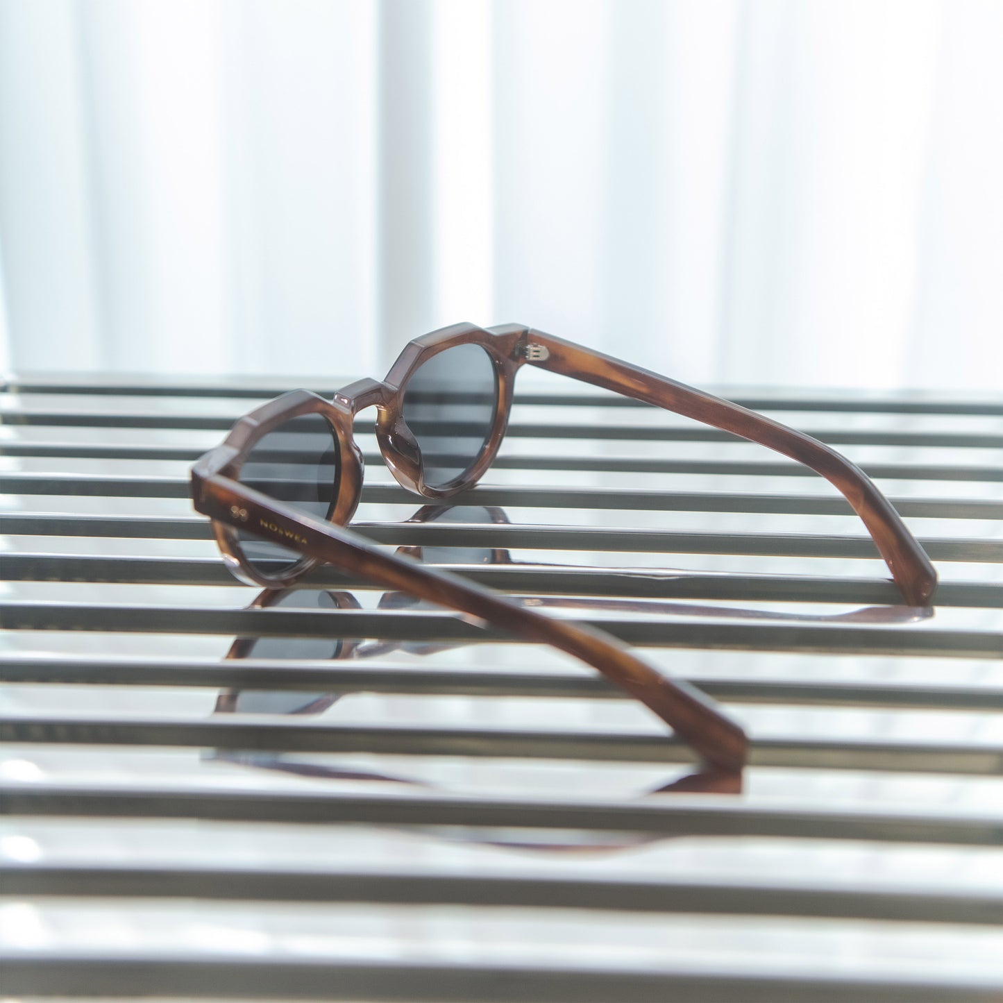 【11.02】brownpant_gray