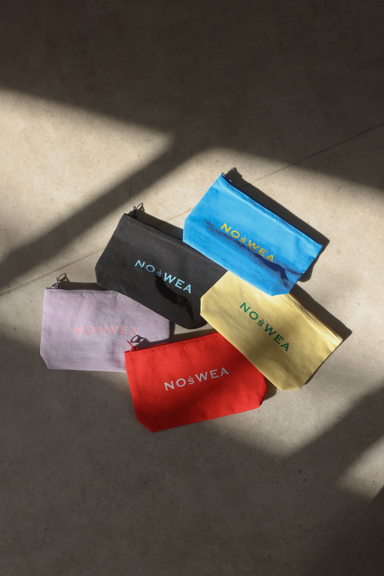 logopouch_kuro