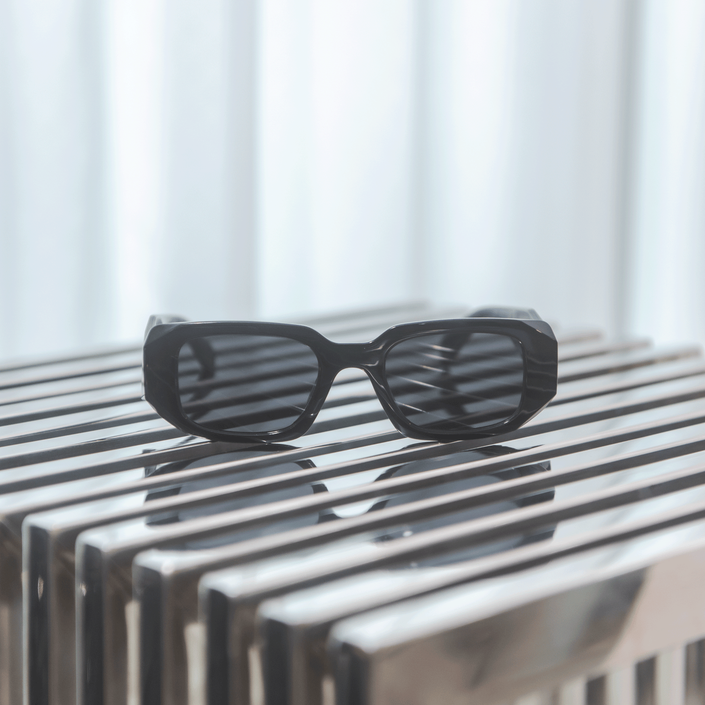 【10.30】square_black